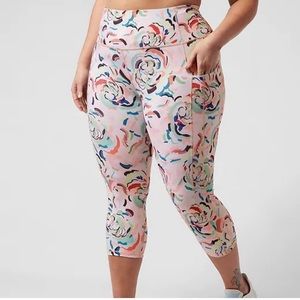 Athleta Ultimate Stash Il Capri Legging Size 3X Elegant Floral Orchid Pink Yoga